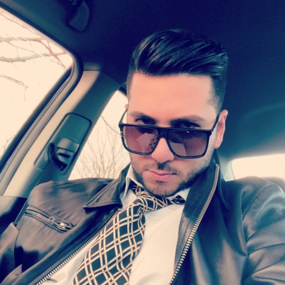 Meet your Posher, Jason - Picture 1 of 1